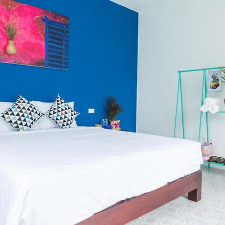 Sunny Riverside Homestay Хойан Экстерьер фото
